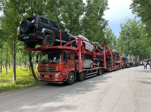 小轎車托運費用，托運家用小轎車從喀什到北京多少錢？