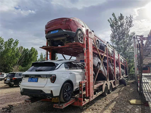 河北秦皇島托運私家車到霍爾果斯多少錢？幾天可以到？